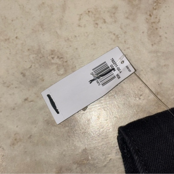 Old Navy Black High-Rise Denim Shorts nwt - Picture 6 of 9